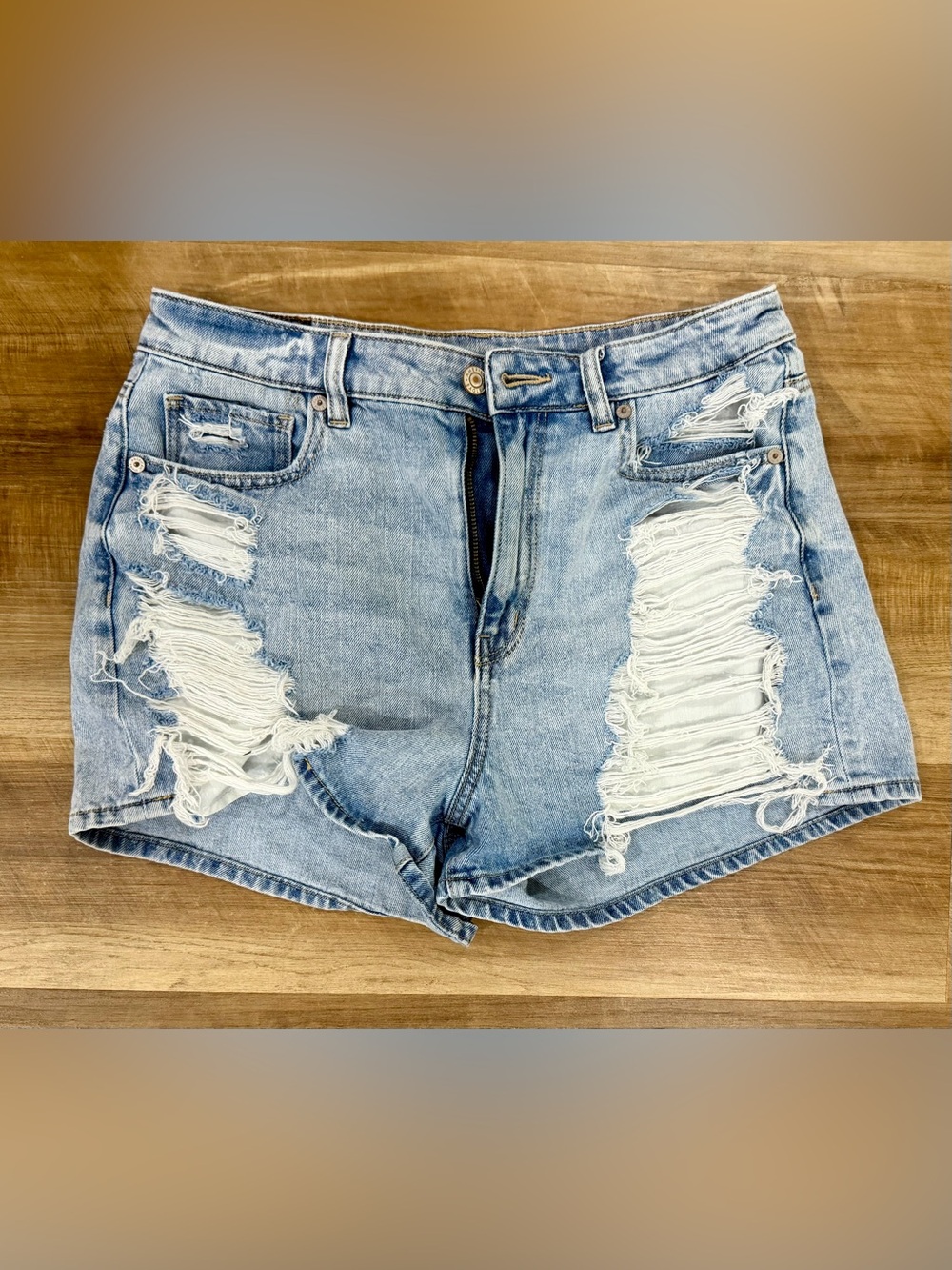 American Eagle Outfitters Light Blue Denim Shorts